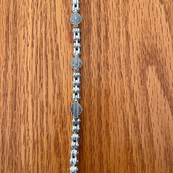 Elegant Sterling Silver (925) Harley Davidson Bracelet - Picture 2 of 5
